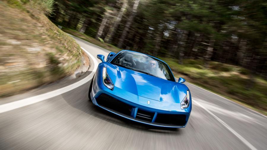  Ferrari 488 Spider 2016 года  (фото 1 из 70)